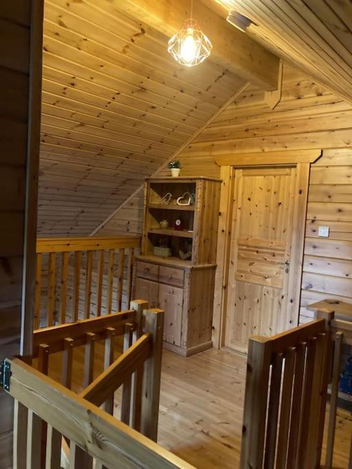 Red Squirrel Log Cabin With Hot Tub Keith Buitenkant foto